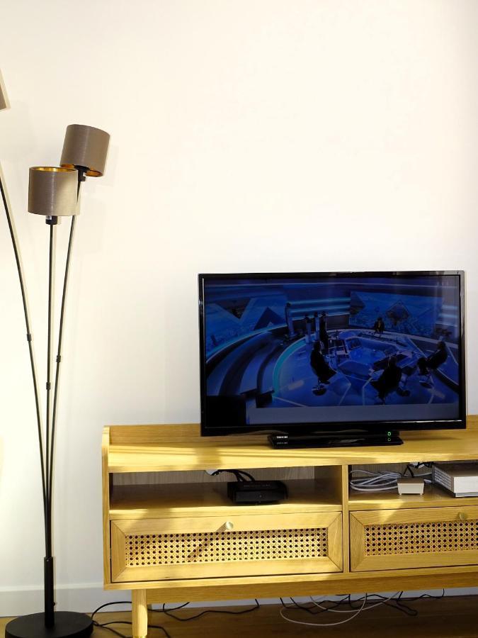 Augustins Fountain Studio Cosy Aix Centre Historique A 3 Minutes De Cours Mirabeau -Wifi-Smart Tv-Rue Calme Aix-en-Provence Esterno foto