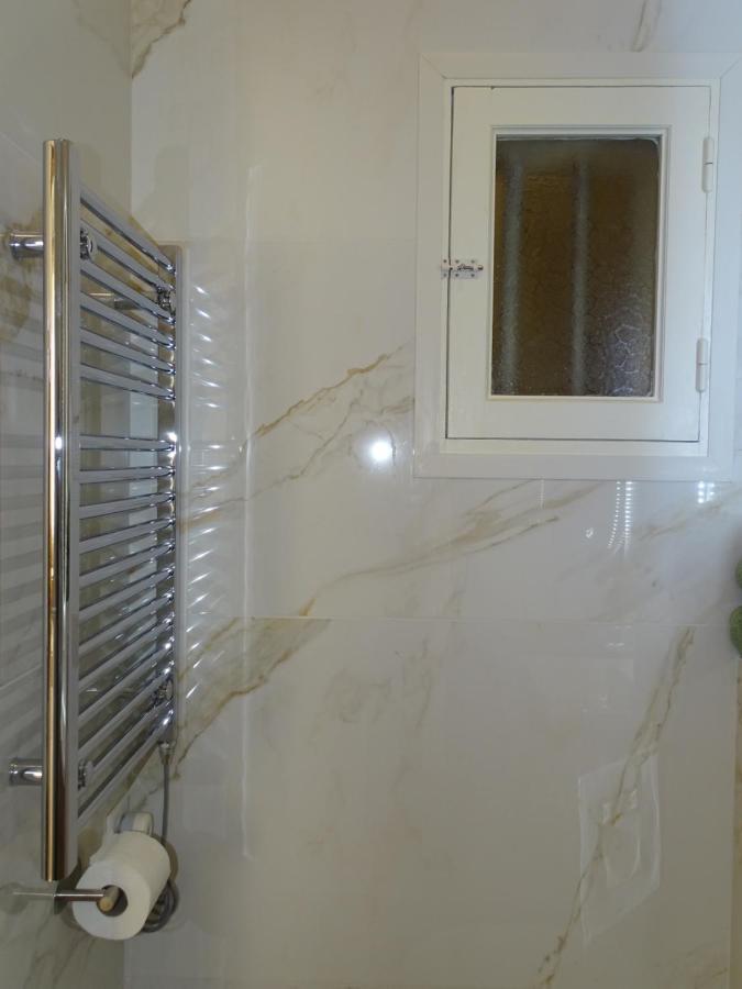 Augustins Fountain Studio Cosy Aix Centre Historique A 3 Minutes De Cours Mirabeau -Wifi-Smart Tv-Rue Calme Aix-en-Provence Esterno foto