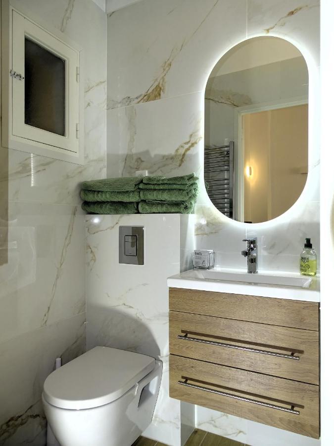 Augustins Fountain Studio Cosy Aix Centre Historique A 3 Minutes De Cours Mirabeau -Wifi-Smart Tv-Rue Calme Aix-en-Provence Esterno foto